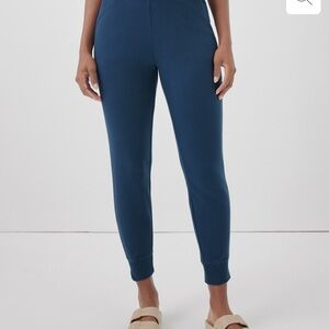 Pact Airplane jogger size M